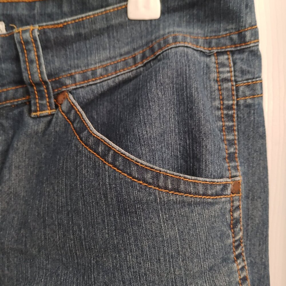 Two Button Capris - Picture 2 of 7